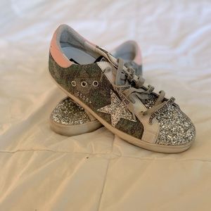 NWOT Golden Goose 39 camo super star glitter sneaker